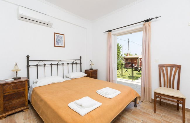 Villa Eleni Agios Stephanos - Foto 17