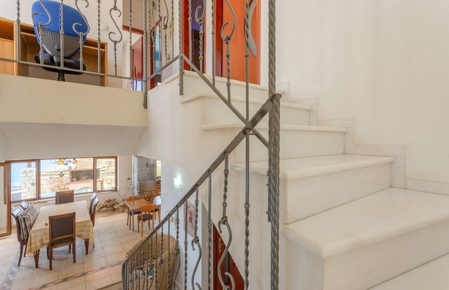 Souda Bay View Large Private Pool Walk to Beach Sea Views A C Wifi - 2119 - Foto 28