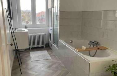 Grand appartement entier en hyper centre a 10 minutes de lille, métro a 50m et la gare de Tourcoing et à 900m et parking a proximité - Foto 14