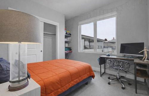 Spacious Denver Home with Private Rooftop Spa - Photo 47