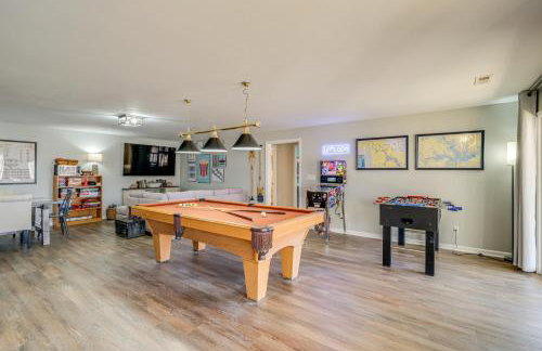 Fish, Boat and Hike Lakefront Home with Game Room! - Foto 3