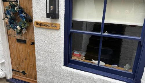 Driftwood Den - Photo 5