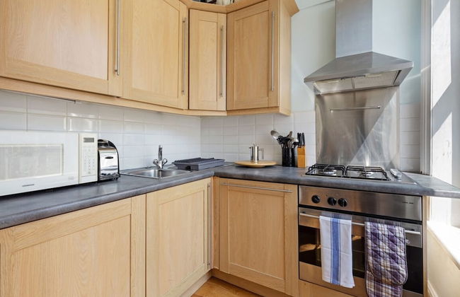 Gorgeous 1 Bedroom in Earl's Court With Vintage Furniture - Foto 12