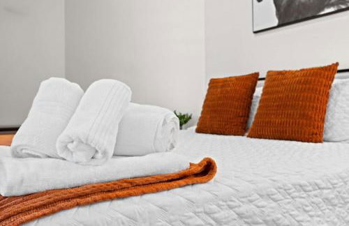 Cozy 1st-Floor Flat 2BR Backyard Free Parking - Foto 28