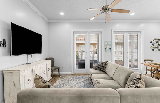 Palm Breeze Retreat Sleeps 10! - Foto 13