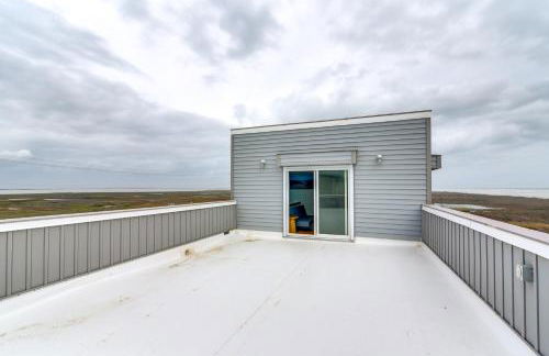 BBQs and Decks Oceanfront Surfside Beach Home - Photo 22