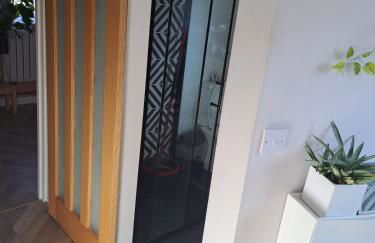 Whole Annexe in our family home & private entrance - Foto 7