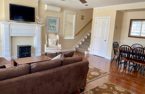 Modern Cottage Downtown NPT-Waites Wharf Cottage RE05618-STR - Foto 1