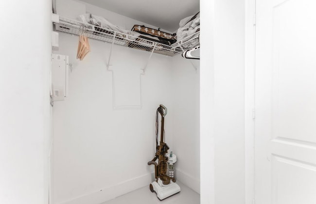 The Club- RE Rentals - Photo 8