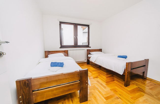 Luxury 3 Story House- Best View- Free Parking - Foto 15