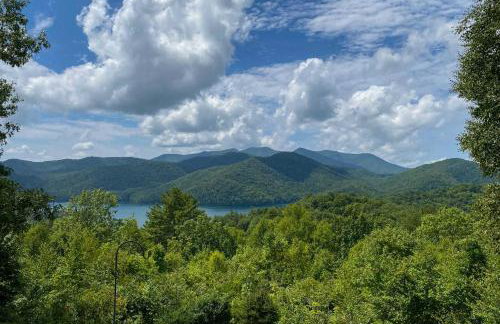 Family Retreat Cabin with Summit, Lake Views, Deck! - Foto 31