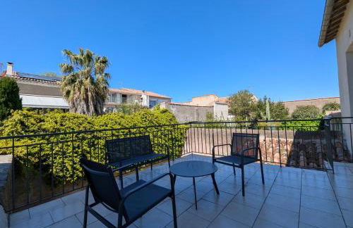 ColorChic 3 étoiles - Parking Privé Terrasse Clim - 120m2 Plein centre - Foto 5