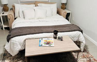 New, Fun-Size Benbow House! - Foto 17