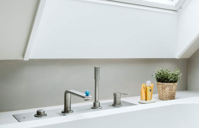 Atmospheric Luxury Sustainable Home With Spacious Garden - Foto 13