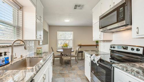 5 Mi to Fort Worth Stockyards Home with Yard! - Foto 2