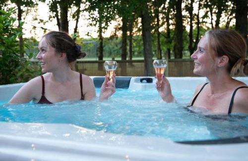 Luxury Chestnut Lodge with Hot Tub and Games Room - Foto 4