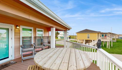 Charming Gulf Views Large Deck Dog Friendly - Photo 5