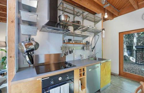 Guemes Island Road Modern Home - Foto 29