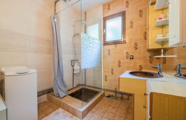 Inviting Holiday Home in Miremont With Garden - Foto 19