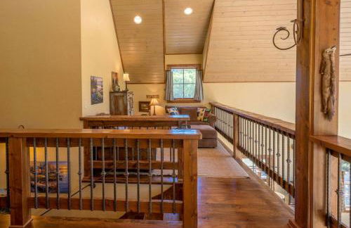 Stunning Mountainside Cabin Rental with a View Nestled in the Heart of the Colorado Rockies - Foto 28