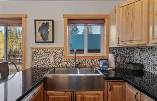Mountain Retreat - Sleeps 7 - Canoe - Fireplace - Foto 24