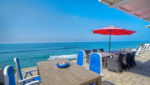 Oceanfront Villa with Private Beach Access, Remodeled Kitchen - Foto 2