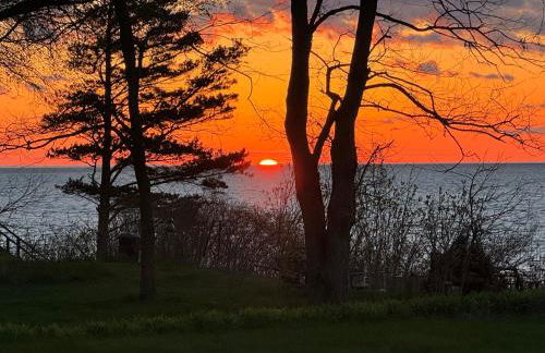 Home away on Lake Ontario - Foto 24