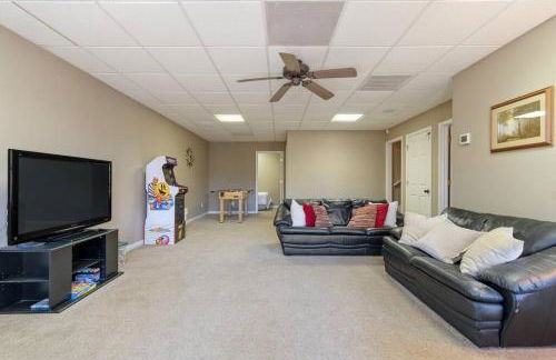 Lakeside Haven Dock/Slip Fire Pit Game Room Kayaks - Foto 44