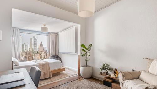 Refúgio em São Paulo, Terraço com Vista e Localização Perfeita - Foto 2