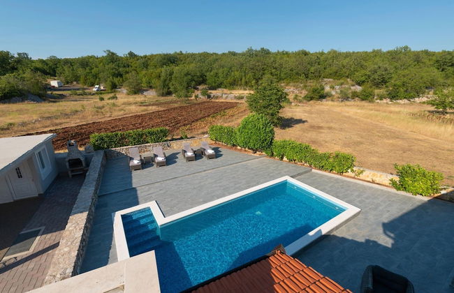 Villa in Ugljane With Private Pool - Foto 16