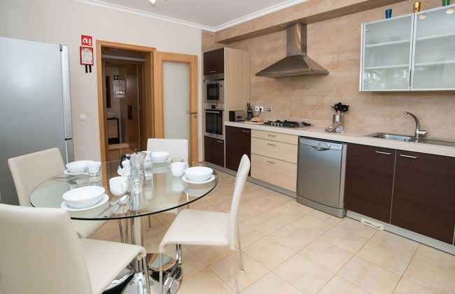 Portimão Elegant House by Homing - Foto 11