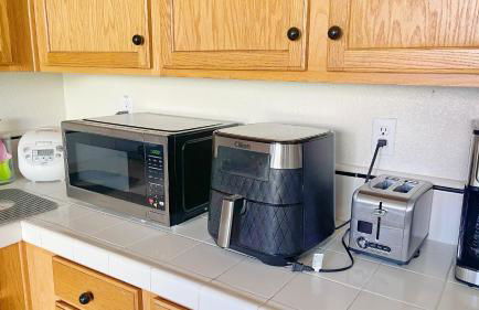 New - Spacious, Comfortable 5 Beds 3 Baths House - Foto 11