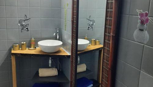 Appartement clair et rénové proche centre - Foto 3