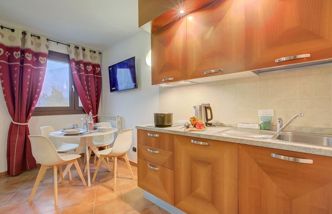 L Aquila Campo Smith On The Ski Slopes - Foto 3