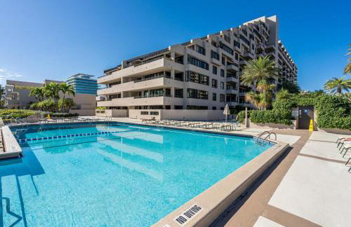 Tropical Retreat with Beach Resort Amenities - Foto 10