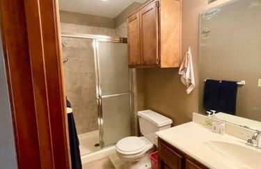 2bd condo w pool view deck 15mn from Kansas City - Photo 11