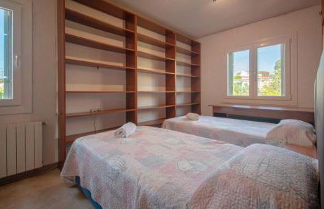 R153 - Espaciosa Villa con Piscina Privada en Coma - Foto 8