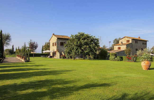 Agriturismo near Cortona with Spacious Garden & Swimming Pool - Foto 31