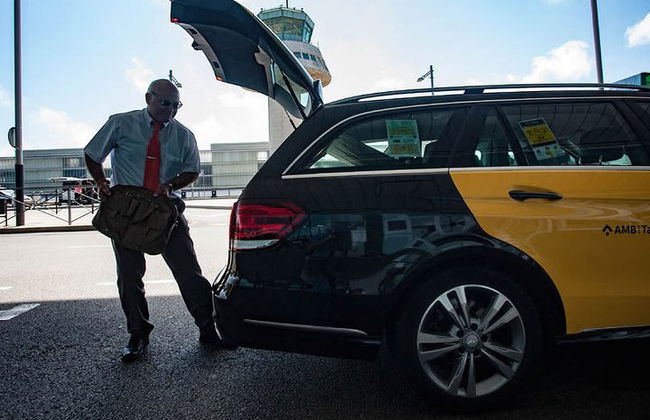 Traslado privado desde Altea Campomanes al aeropuerto de Alicante – Elche (ALC) - Foto 5