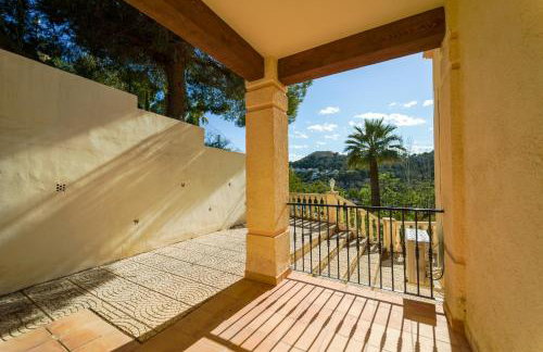 Altea Hills 3BR House with Private Garden - Photo 27