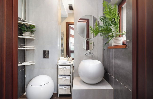 Apartment With Pool by Renters Prestige - Photo 26