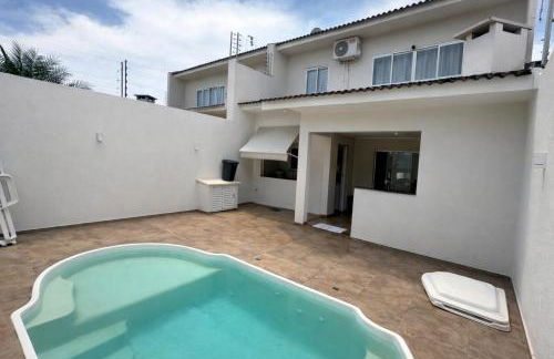 Casa com piscina, Até 8 pessoas, Garagem para 3 Carros - Photo 2