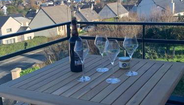 House with garden terrace and balcony with sea view - Foto 2