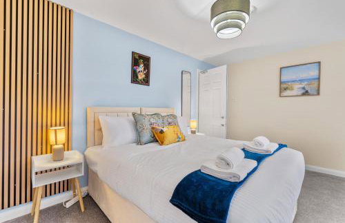 KingstonUponThames Contractor Sleeps8 Parking - Photo 16