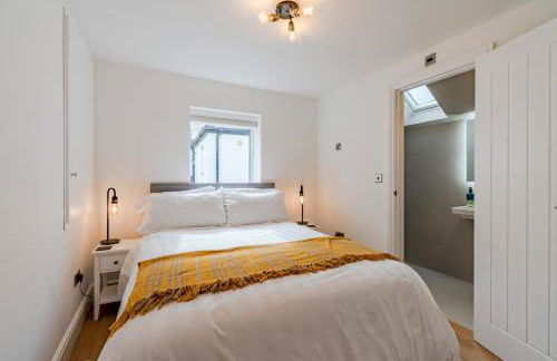 Norton Coach House - Photo 4