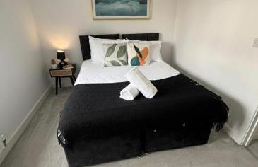 Spacious 4BR House with 2 Bathrooms and 1 WC ideal for Families, Professionals and Relocators near NEC, BHX, HS2 and JLR with Travel Cot, Pets Allowed and Free Parking - The Home Makers Hub - Foto 38