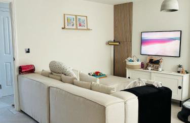 Albie House -3BR, Ensuite, Netflix, EV Car - Foto 3