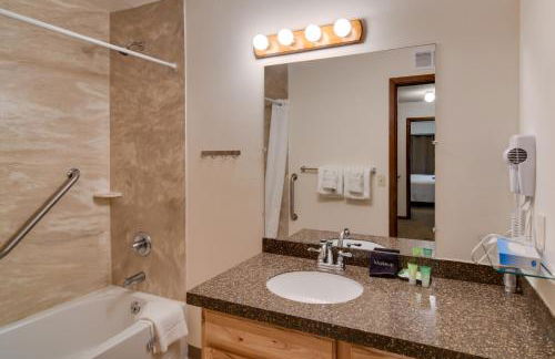 Shuttle to Winter Park Resort! Group Condo with Pool - Foto 14