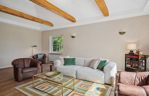 GUT KLETKAMP "Finkenhaus" - Idyllisch freistehendes Landhaus mit 3 Schlafzimmern und fantastischem Ausblick I 8 Personen I Offener Kamin I Garten I Wintergarten I Große Terrasse I Ruhig am Waldrand I Parkplätze I WLAN - Foto 7