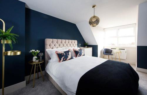 Luxury Penthouse ~ Super King Bed 5 min to Beach - Foto 2